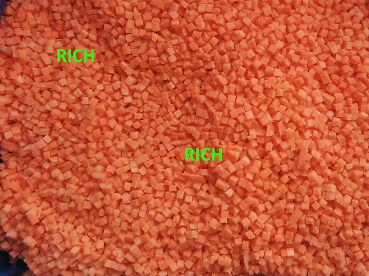 Frozen carrot dices