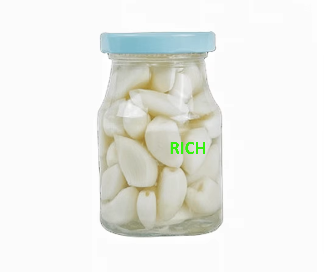 Canned Pickled Garlic in Brine